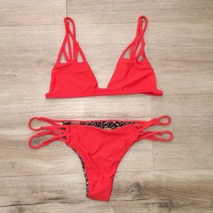 Acacia hibiscus bikini set